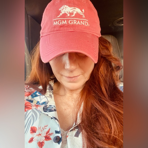 Meet your Posher, Ginny - Picture 3 of 16